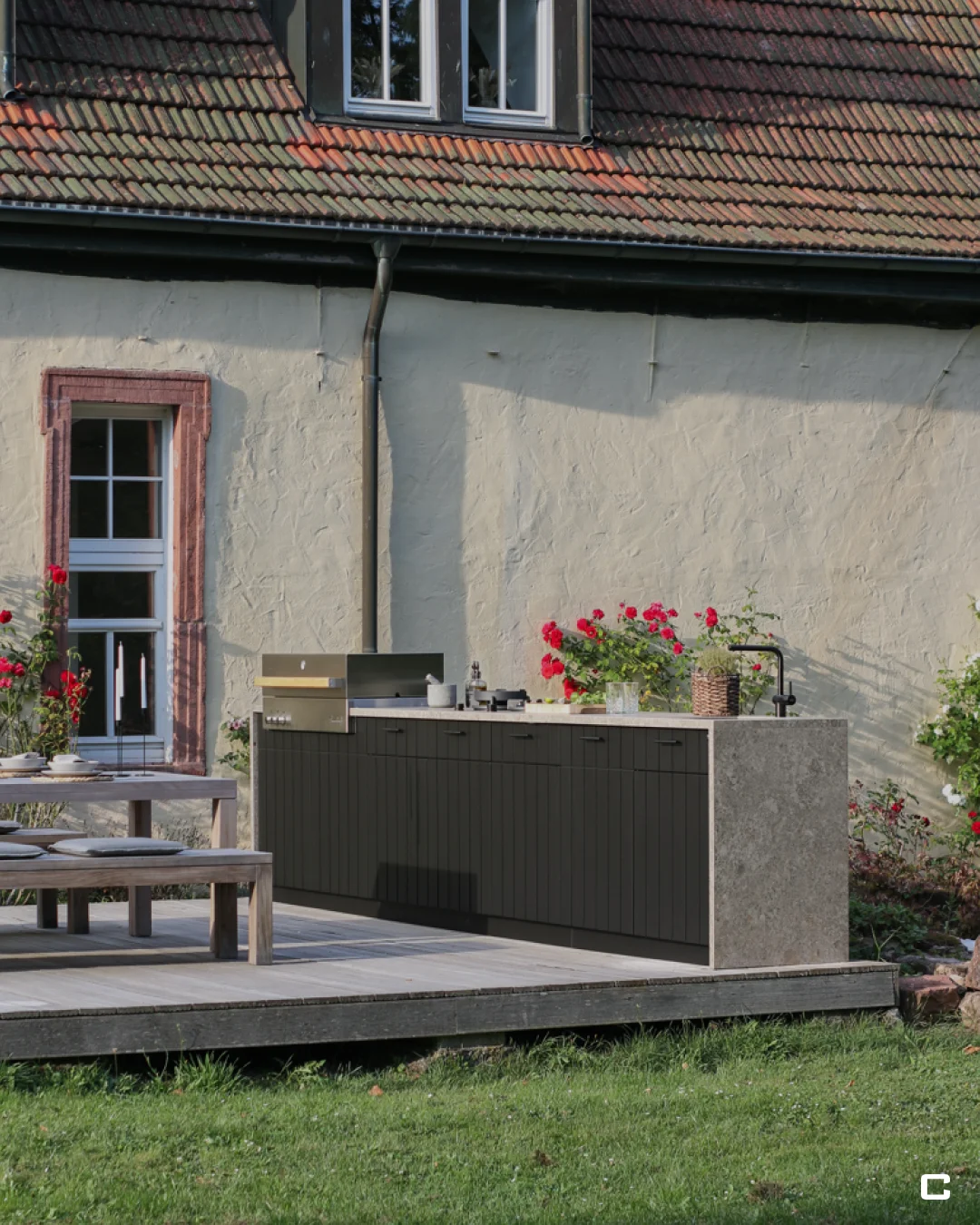 Cubic Outdoor Kitchen